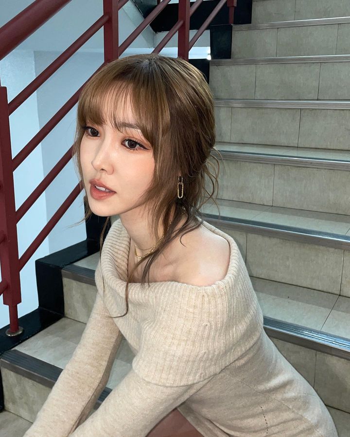 인스타그램 유주 wearing PB043E